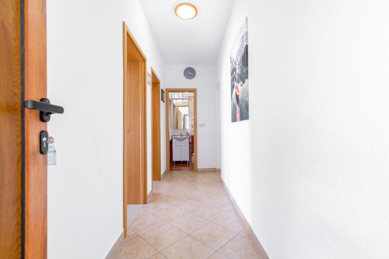 Apartmani Roko Baška Voda Kültér fotó