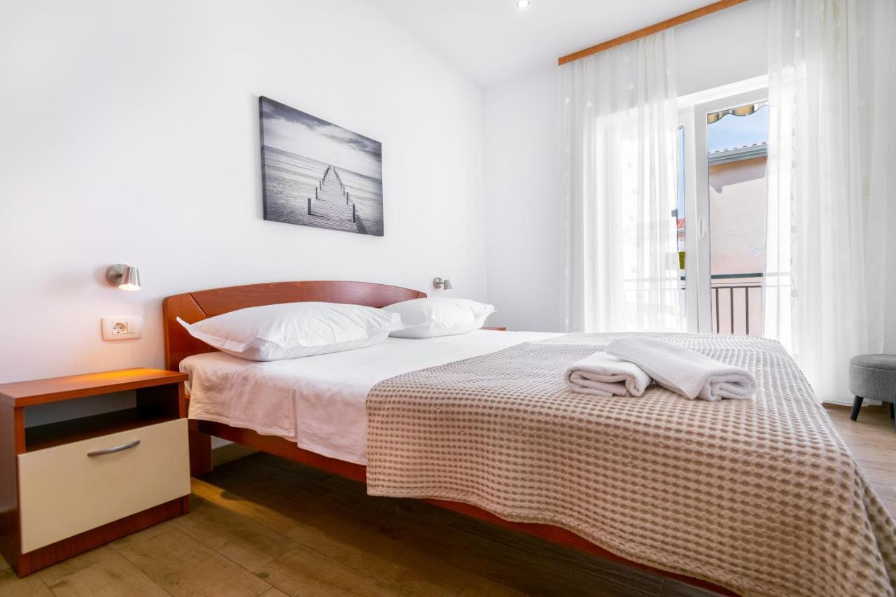 Apartmani Roko Baška Voda Kültér fotó