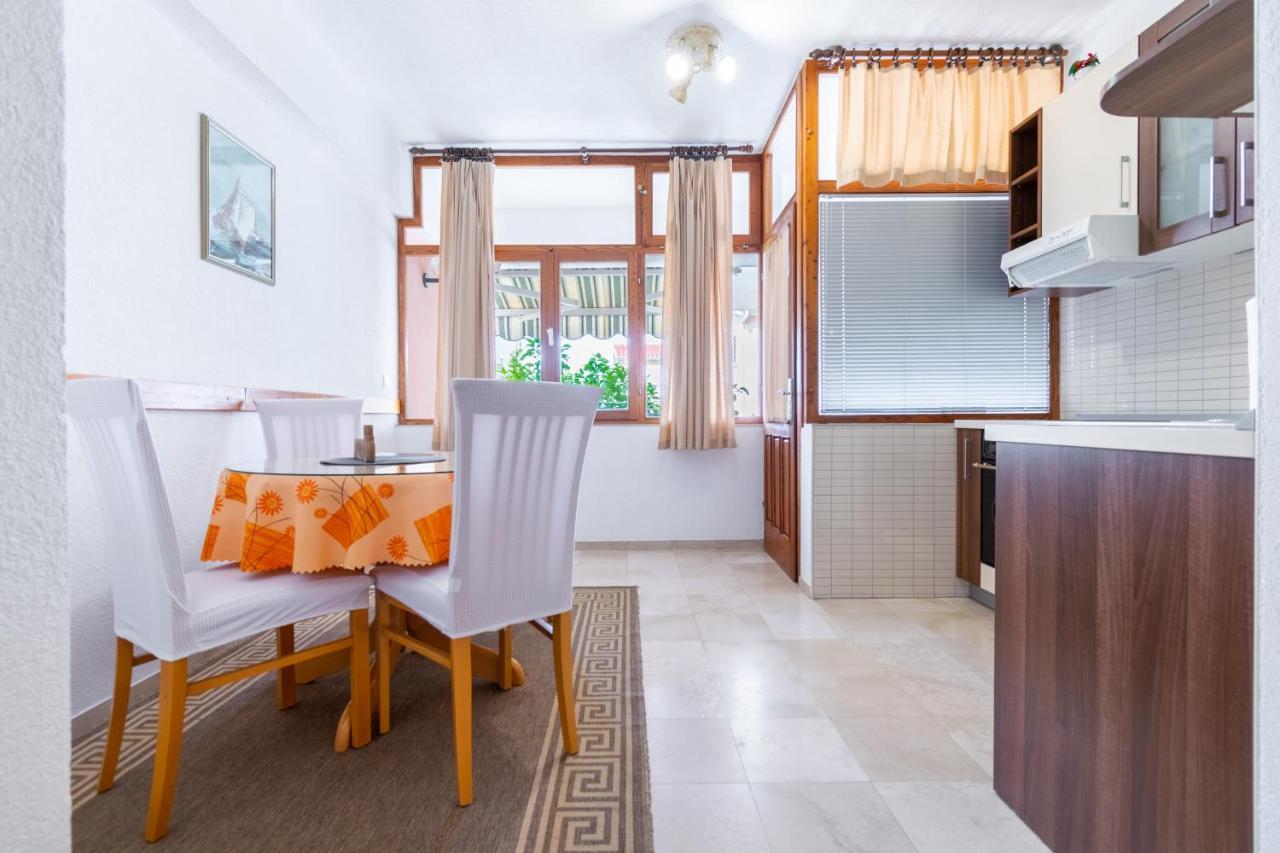 Apartmani Roko Baška Voda Kültér fotó