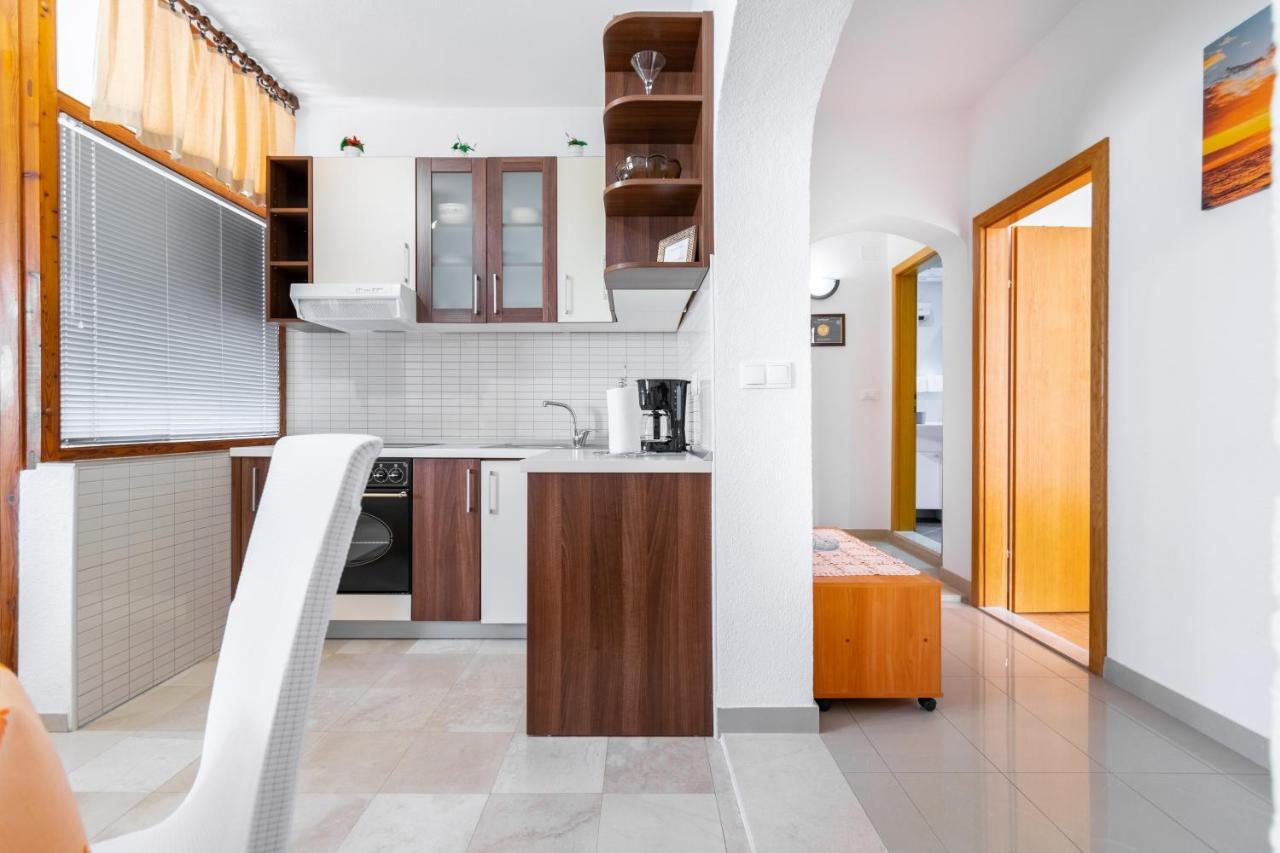 Apartmani Roko Baška Voda Kültér fotó