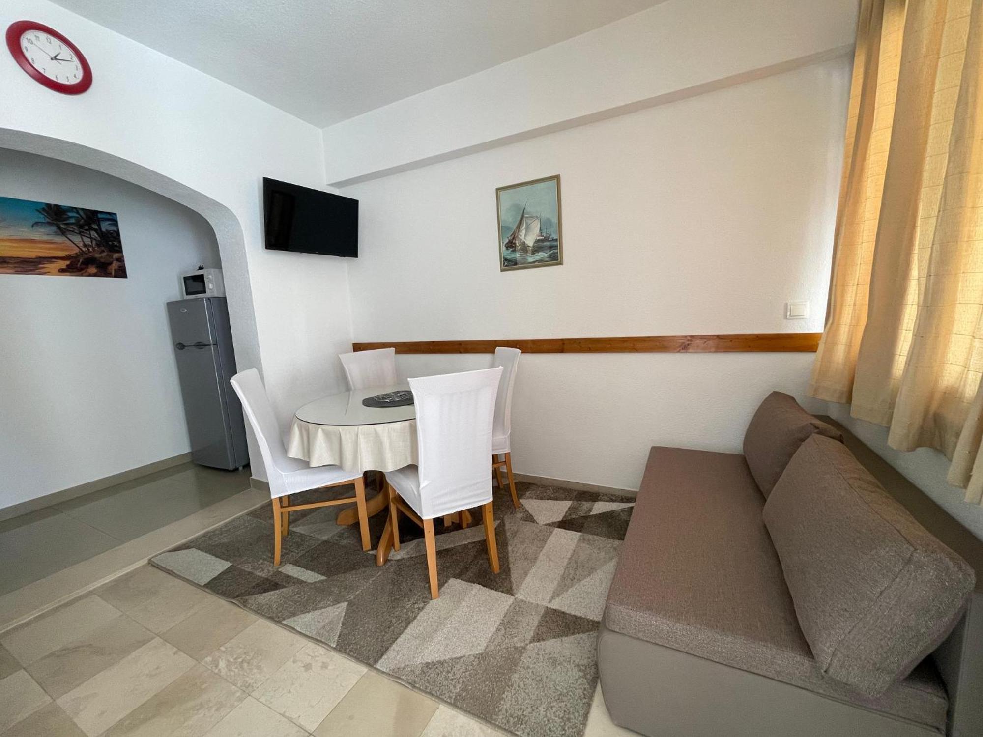 Apartmani Roko Baška Voda Kültér fotó